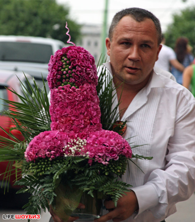 Сергей Шнуров женился на журналистке (фотосессия)