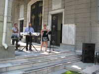 У певицы Саиды Дадашовой в Турции началась "собачья жизнь" (фотосессия)