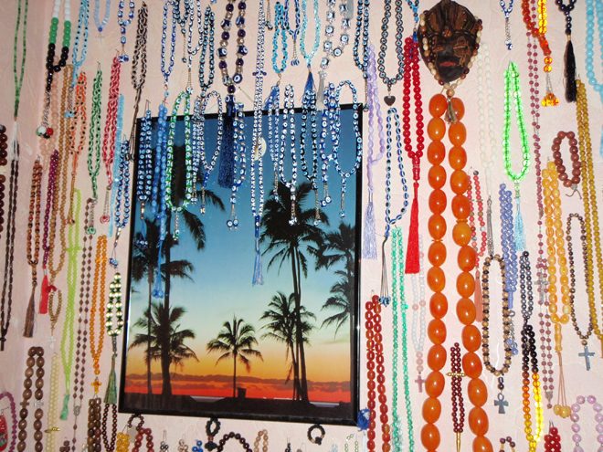 Азербайджанец в Книге рекордов Гиннеса! Страстный коллекционер четок Фархад Бабаханов (фотосессия)