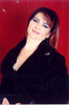 Певица Дильбяр Кязымова решила работать в летнюю жару