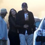 Деми Мур разделась на улице (фотосессия)