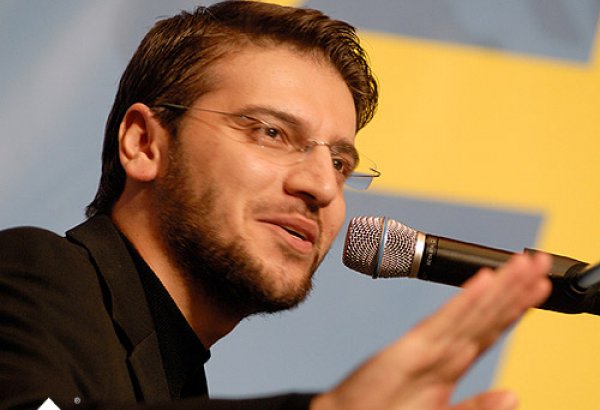 Сами Юсуф представил в соцсети духовный мир древнего Азербайджана (ВИДЕО)