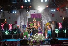 Певица Ройа Айхан "изменила" мужу в Евлахе (фотосессия)