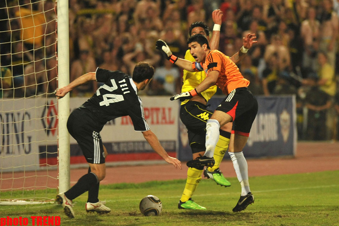 Спасибо "Карабаху"! Фотосет игры с "Боруссией" в Баку