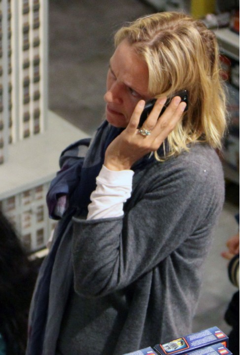 Ума Турман ждет ребенка (фотосессия)