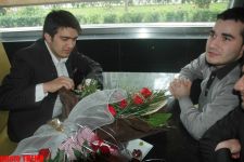 Прикол-тайм! Проворные пальчики ясновидящего и певца Абдул Халида (фотосессия)