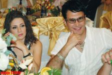 Прикол- тайм! Басня Крылова про ворону с сыром и лису - певец Надир Гафарзаде с незнакомкой (фотосессия)