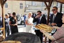 Президенты Азербайджана и России вместе с супругами совершили прогулку по "Ичери шехер", побывали в Приморском национальном парке (ФОТО)