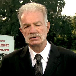 Обещавший сжечь Коран пастор стал "героем" мирового реалити-шоу