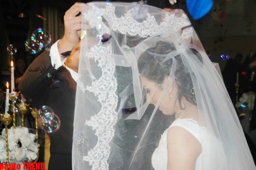 Танцевальный конкурс на свадьбе певицы Егяны, где был похищен турецкий жених (фотосессия)