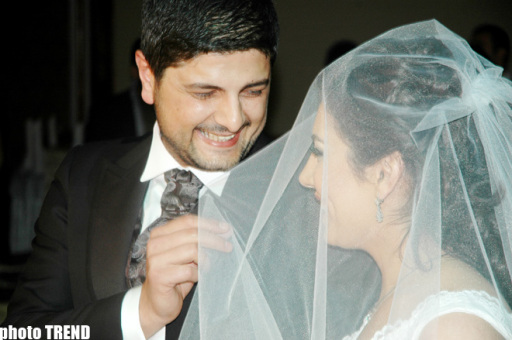 Танцевальный конкурс на свадьбе певицы Егяны, где был похищен турецкий жених (фотосессия)