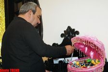 Звезды азербайджанского шоу-бизнеса и их денежные подарки на свадьбах (фотосессия)