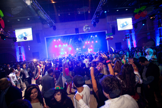 "Halloween" по-азербайджански (фотосессия)