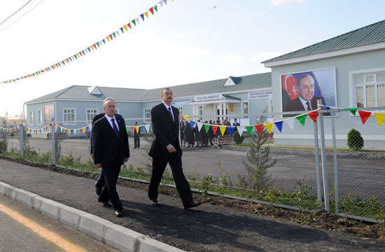 Президент Азербайджана принял участие в открытии новых домов в Имишлинском районе (ДОПОЛНЕНО) (ФОТО)
