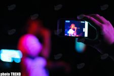 Панибратское поведение рэппера Джа Рула в Баку (фотосессия)