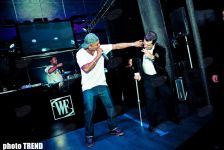 Панибратское поведение рэппера Джа Рула в Баку (фотосессия)