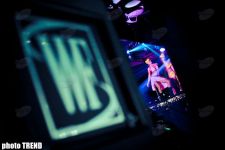 Панибратское поведение рэппера Джа Рула в Баку (фотосессия)