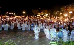 Назпери Досталиева  очаровала турецкого певца (фотосессия)