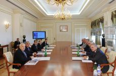 Развитие метро сыграет важную роль в регулировании городского транспорта – Президент Ильхам Алиев (ДОПОЛНЕНО) (ФОТО)