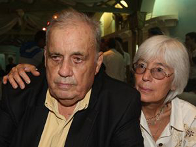 Самые крепкие звездные браки России (фотосессия)