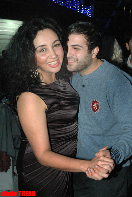 "Тайные связи" азербайджанских шоу-звезд (фотосессия)