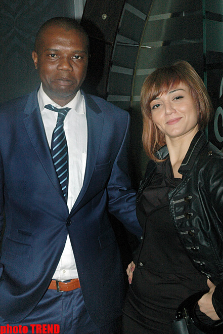 Папарацци! Любовный роман Севиндж Агашириновой с африканцем Виктором, или Стимул для "Евровидения"? (фотосессия)