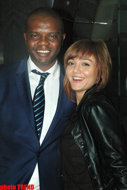 Папарацци! Любовный роман Севиндж Агашириновой с африканцем Виктором, или Стимул для "Евровидения"? (фотосессия)