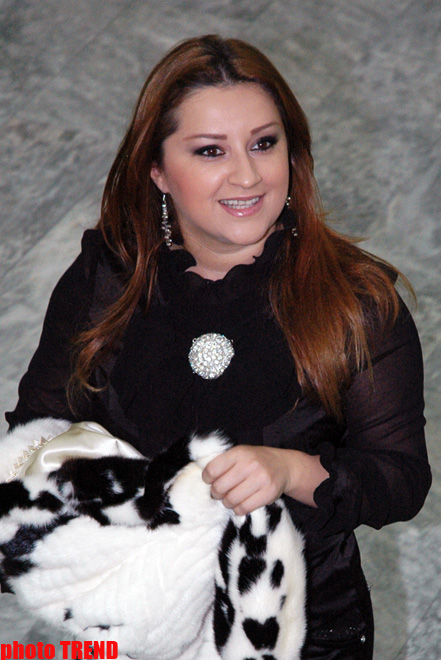 Айгюн Кязымова довела девичью свадьбу Гюлай Гадировой до 100°С (фотосесcия)