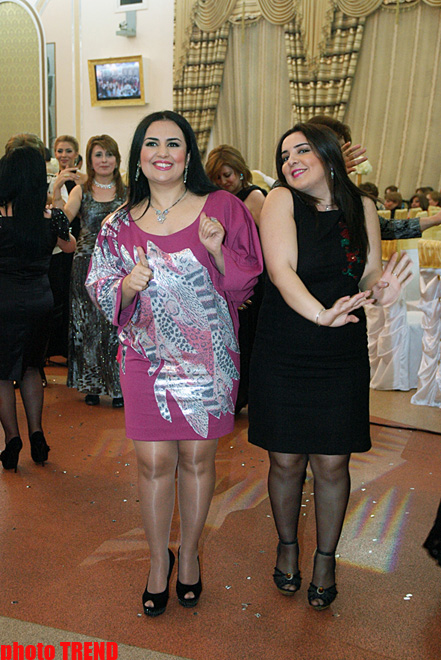 Айгюн Кязымова довела девичью свадьбу Гюлай Гадировой до 100°С (фотосесcия)