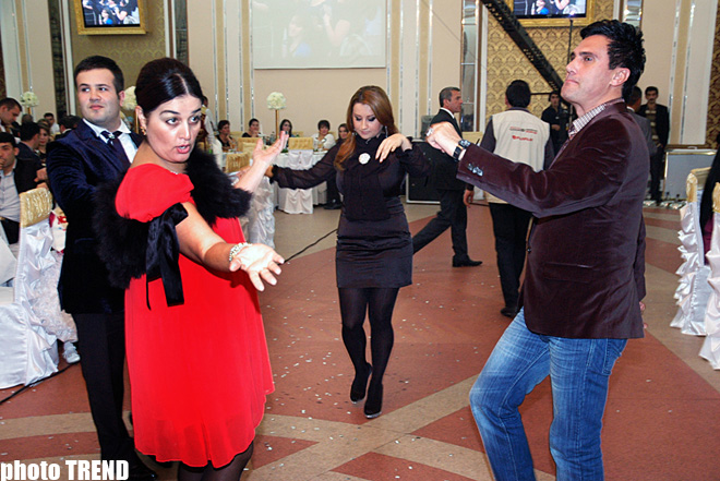 Айгюн Кязымова довела девичью свадьбу Гюлай Гадировой до 100°С (фотосесcия)