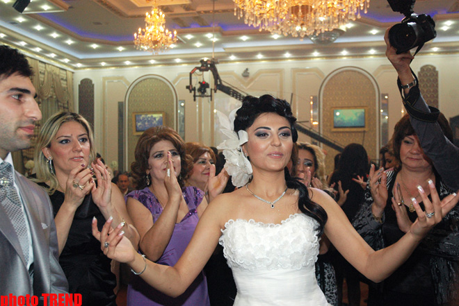 Айгюн Кязымова довела девичью свадьбу Гюлай Гадировой до 100°С (фотосесcия)