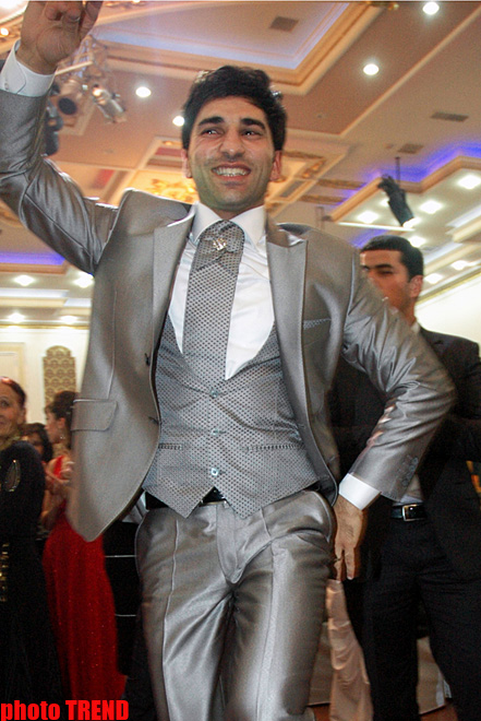 Айгюн Кязымова довела девичью свадьбу Гюлай Гадировой до 100°С (фотосесcия)