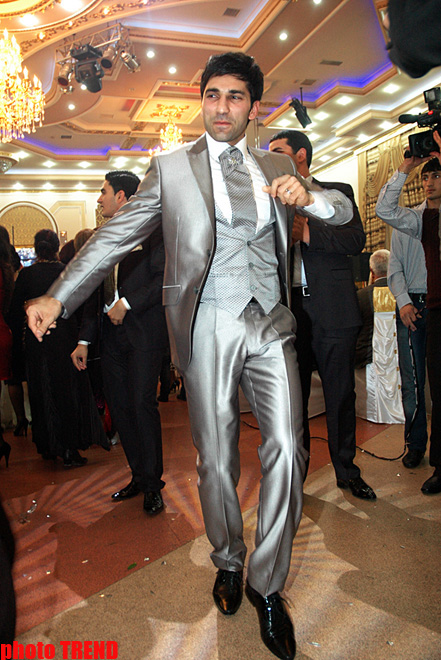 Айгюн Кязымова довела девичью свадьбу Гюлай Гадировой до 100°С (фотосесcия)