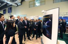 Президент Азербайджана ознакомился с выставкой "BakuTel-2010" (ДОПОЛНЕНО)(ФОТО)