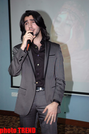 Певица Аян устроила дневную вечеринку "Ayan International" (фотосессия)