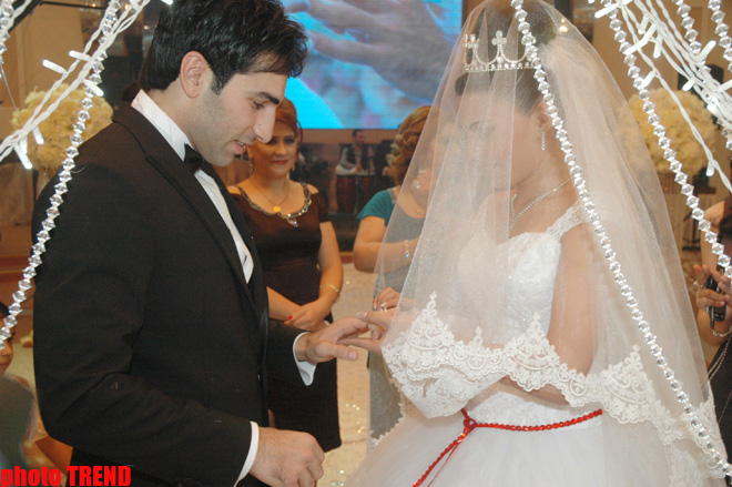 На свадьбе певицы Гюлай часы жениха были выставлены на аукцион и … (фотосессия)