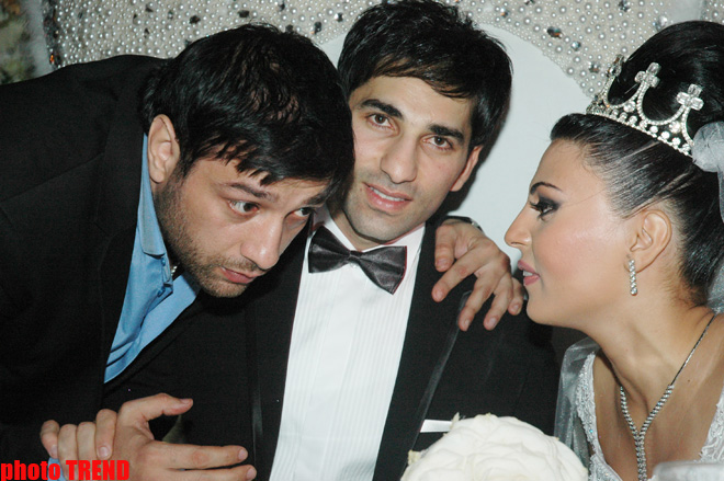 На свадьбе певицы Гюлай часы жениха были выставлены на аукцион и … (фотосессия)