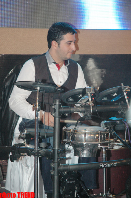 На свадьбе певицы Гюлай часы жениха были выставлены на аукцион и … (фотосессия)