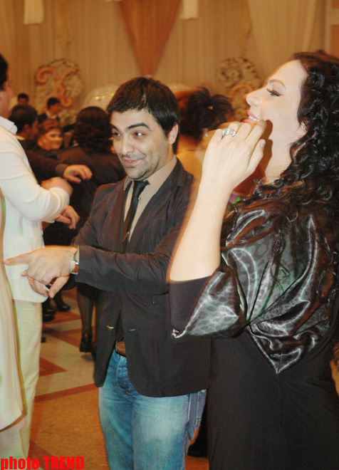 На свадьбе певицы Гюлай часы жениха были выставлены на аукцион и … (фотосессия)