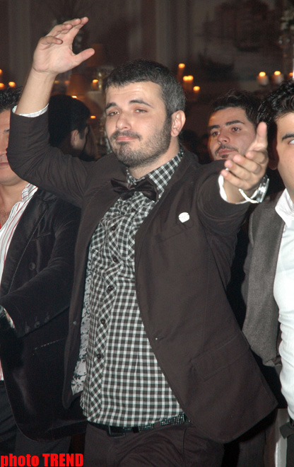 На свадьбе певицы Гюлай часы жениха были выставлены на аукцион и … (фотосессия)