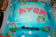 Певица Аян устроила дневную вечеринку "Ayan International" (фотосессия)