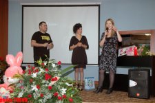 Певица Аян устроила дневную вечеринку "Ayan International" (фотосессия)