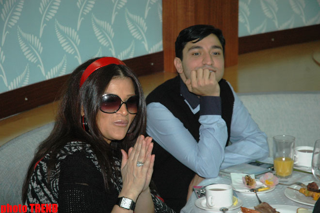 Хумар Гадимова заставила изменить Айгюн Кязымовой ее близкого друга (фотосессия)