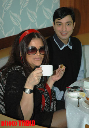 Хумар Гадимова заставила изменить Айгюн Кязымовой ее близкого друга (фотосессия)