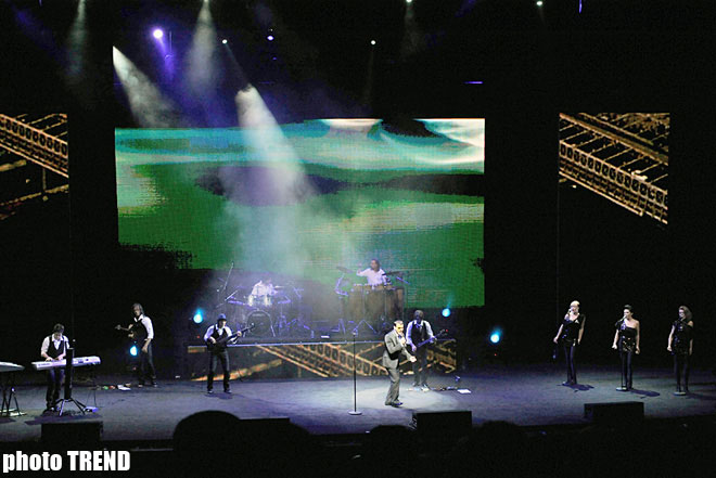 "Чудеса" Эмина Агаларова в Баку (фотосессия)