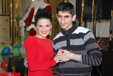 Азербайджанские шоу-звезды остались без Деда Мороза и Снегурочки (фотосессия)