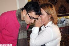 Азербайджанские шоу-звезды остались без Деда Мороза и Снегурочки (фотосессия)