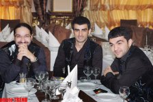 Азербайджанские шоу-звезды остались без Деда Мороза и Снегурочки (фотосессия)