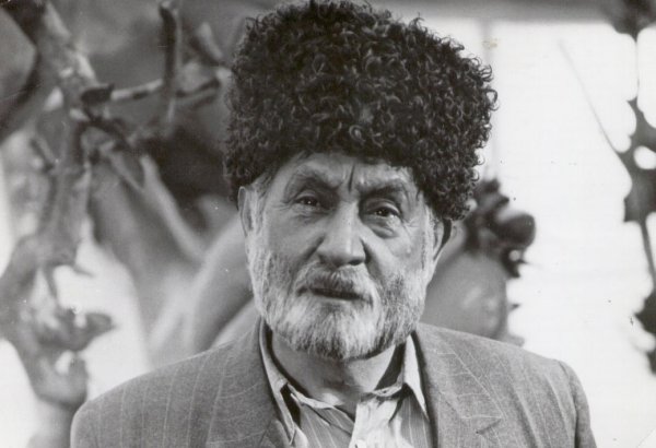 Дедушка дедушки нашего дедушки: в Баку отметили юбилей известного актера (ФОТО)