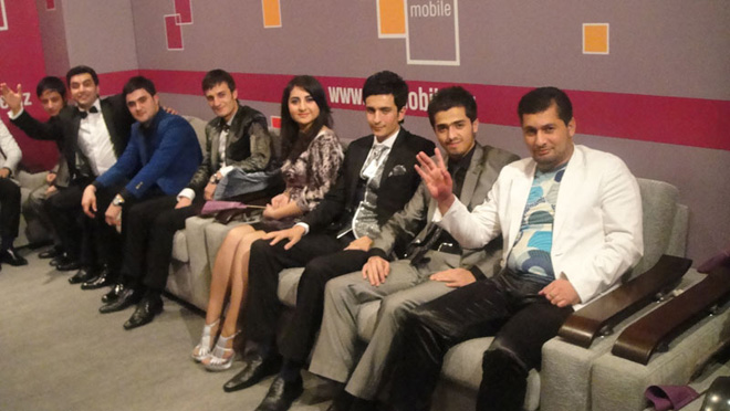Вторая неделя конкурса "Azeri Star 2011" посвящена народному артисту Азербайджана Эмину Сабитоглу (фотосессия)